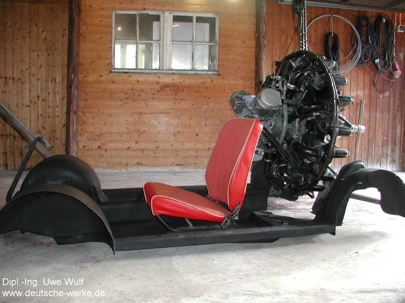 Illustration for article titled Awesome, Defined: The 10-Liter, Radial-Engined Goggomobil